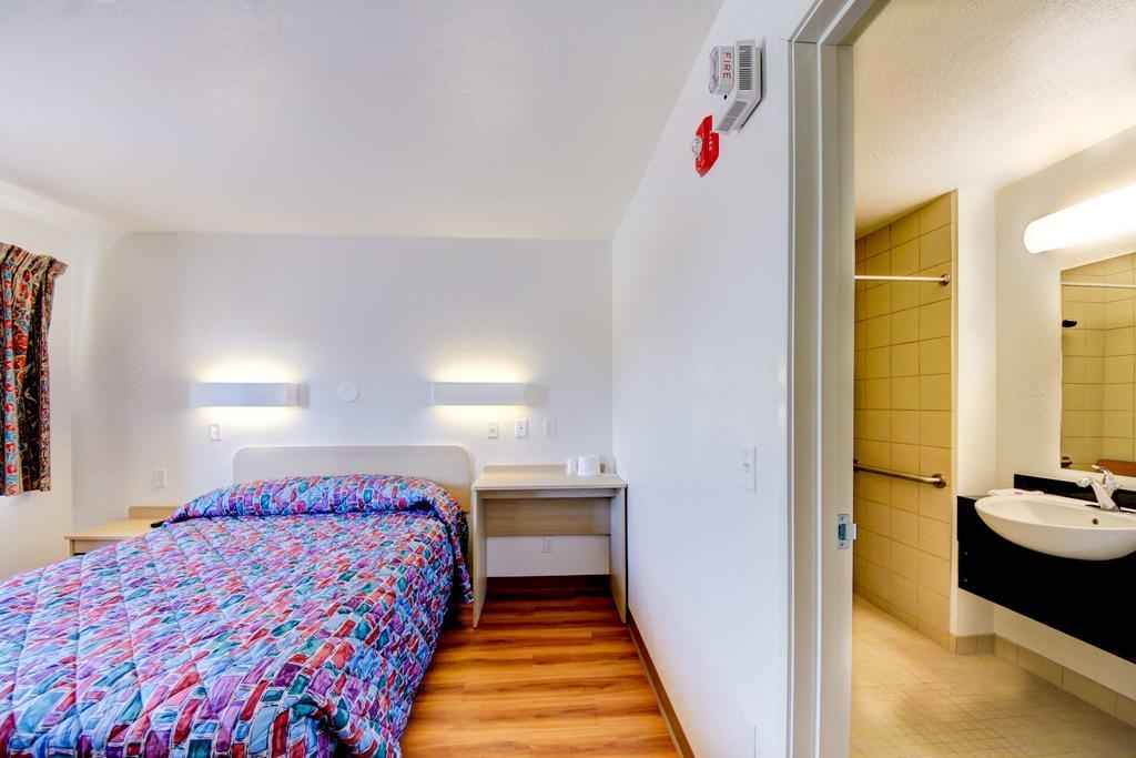 Americas Best Value Inn Stillwater Esterno foto